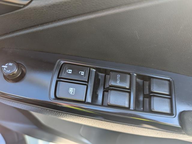 2021 Isuzu D-Max 1.9 Utility Double Cab 4X4 (YD21FSP) Image 21