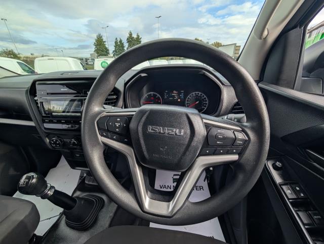 2021 Isuzu D-Max 1.9 Utility Double Cab 4X4 (YD21FTV) Image 15