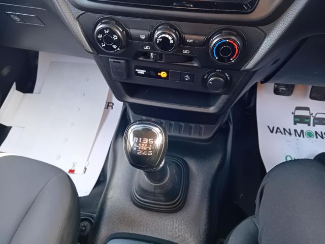 2021 Isuzu D-Max 1.9 Utility Double Cab 4X4 (YD21FUT) Image 26