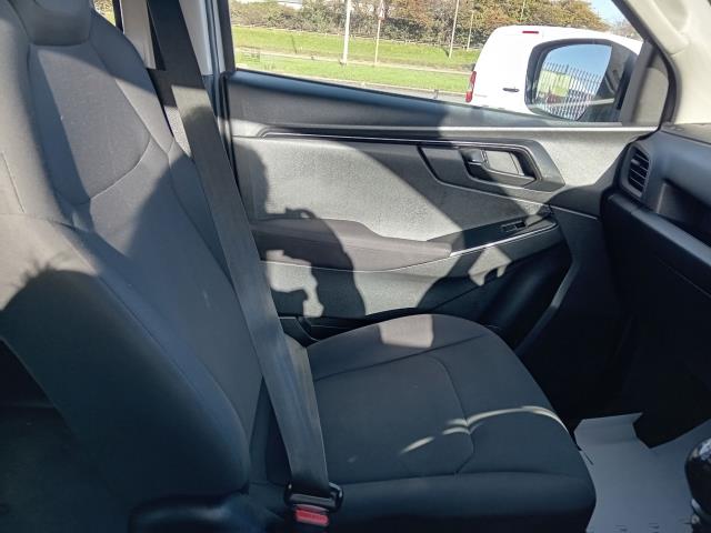 2021 Isuzu D-Max 1.9 Utility Double Cab 4X4 (YD21FUT) Image 30