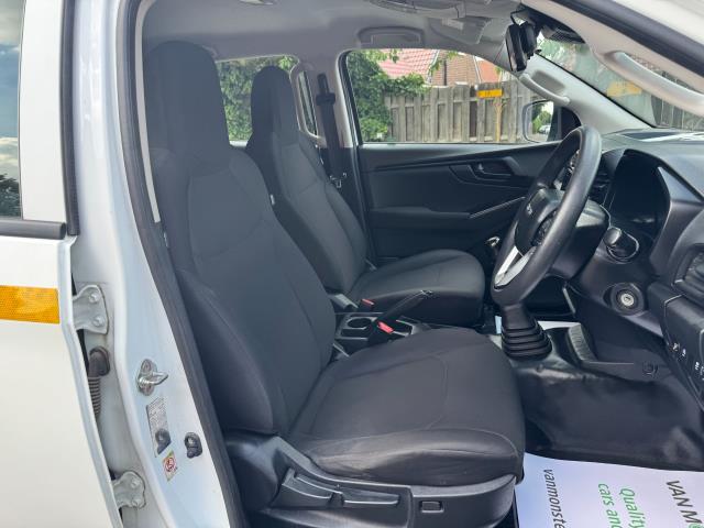 2021 Isuzu D-Max 1.9 Utility Double Cab 4X4 (YD21FVJ) Image 16