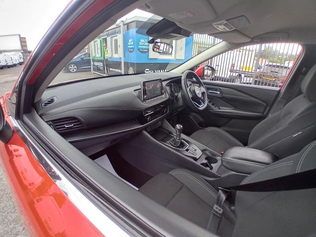 2022 Nissan Qashqai 1.3 Dig-T Mh 158 Acenta Premium 5Dr (YE72HYJ) Image 21