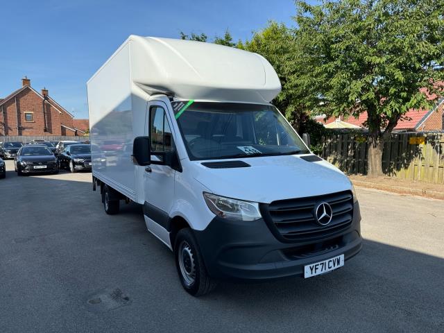 2022 Mercedes-Benz Sprinter 3.5T Progressive Luton 314 CDI L3 RWD (YF71CVW) Image 2