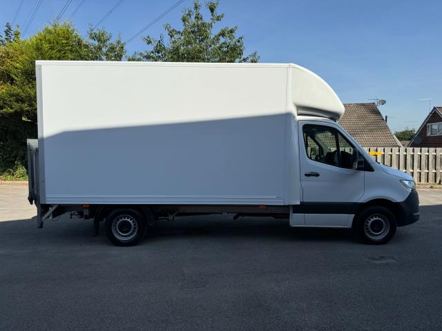 2022 Mercedes-Benz Sprinter 3.5T Progressive Luton 314 CDI L3 RWD (YF71CVW) Image 10