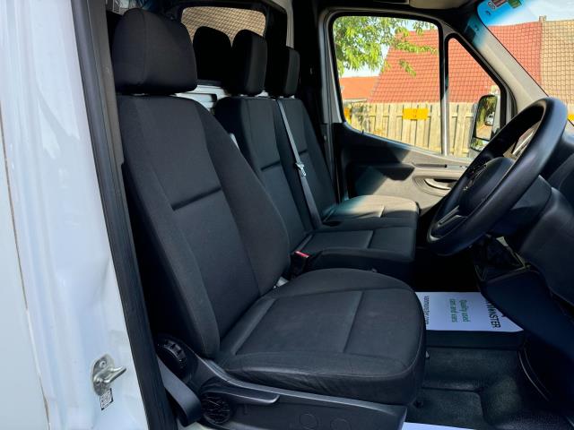 2022 Mercedes-Benz Sprinter 3.5T Progressive Luton 314 CDI L3 RWD (YF71CVW) Image 16