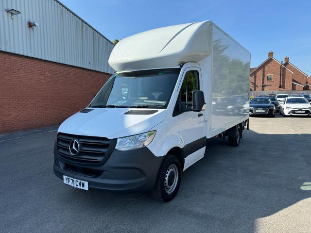 2022 Mercedes-Benz Sprinter 3.5T Progressive Luton 314 CDI L3 RWD (YF71CVW) Image 4