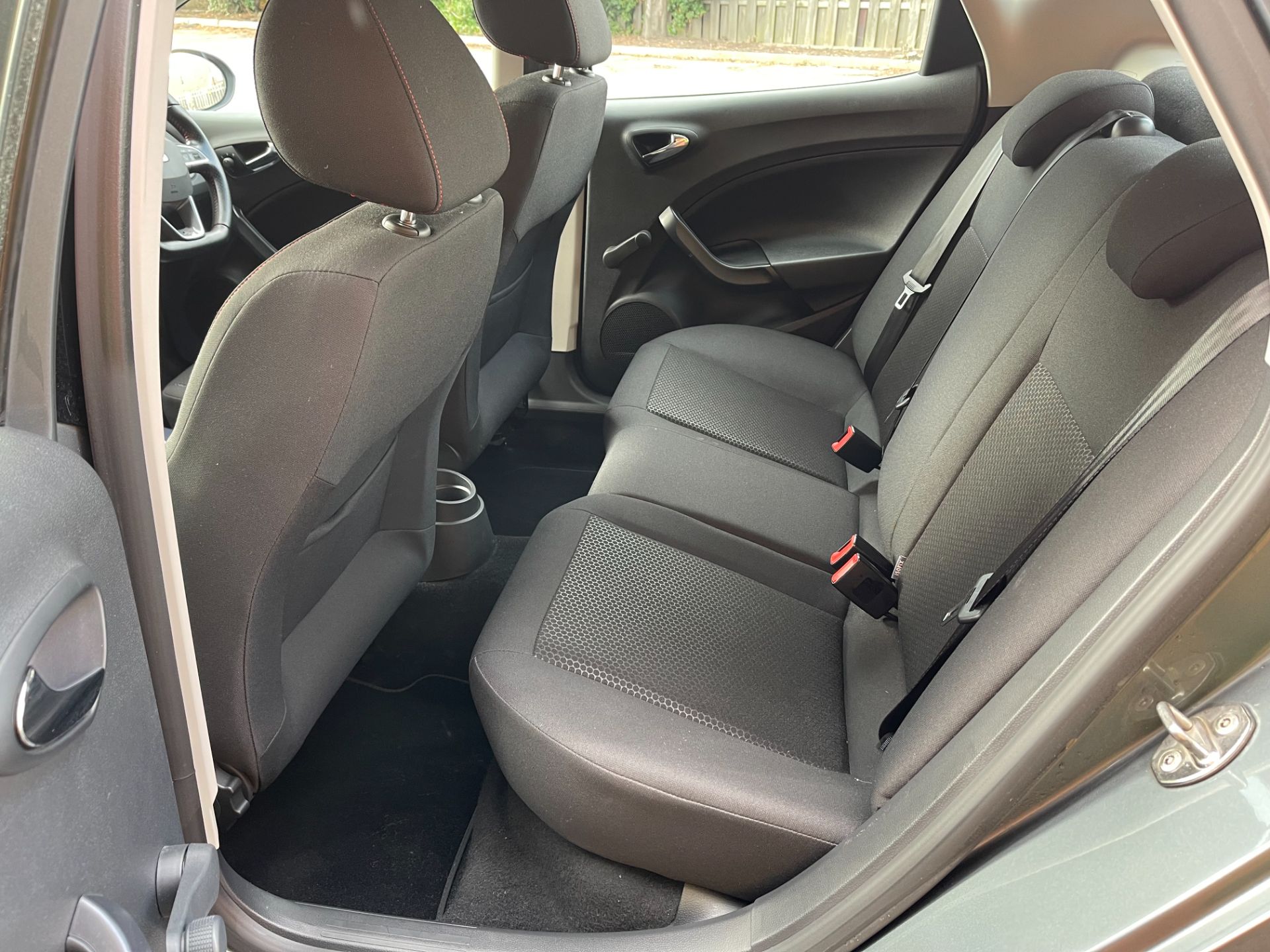 2016 Seat Ibiza 1.2 TSI 110 Fr 5Dr (YH16KZU) Image 16