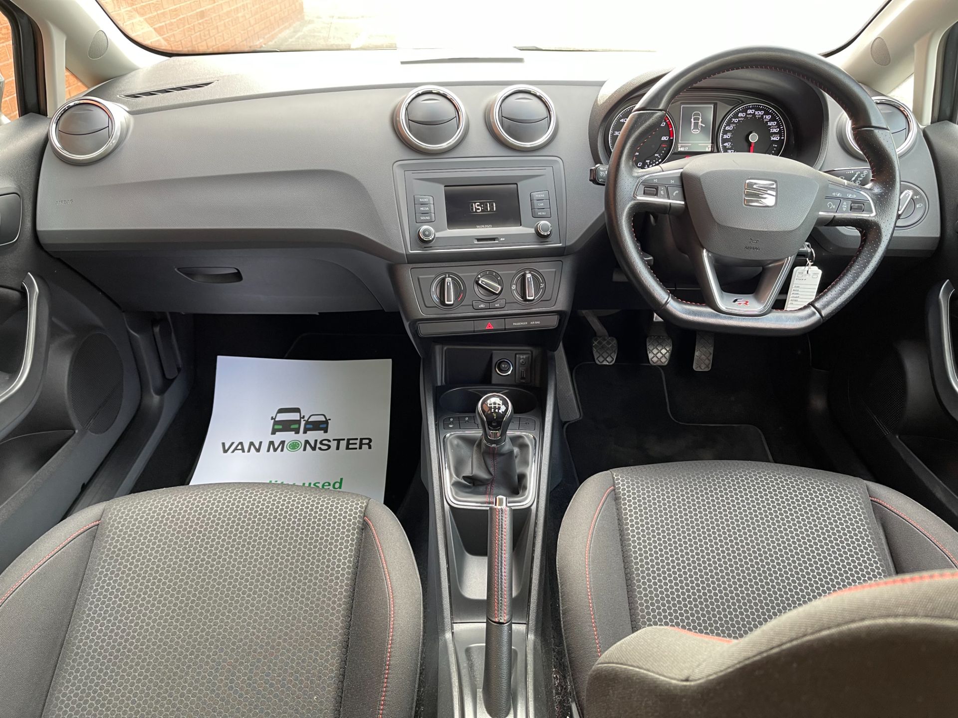 2016 Seat Ibiza 1.2 TSI 110 Fr 5Dr (YH16KZU) Thumbnail 10