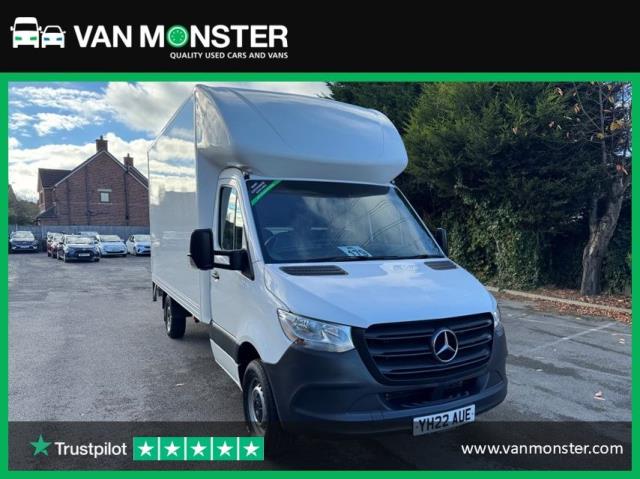 2022 Mercedes-Benz Sprinter 3.5T Progressive Luton 315 CDI *TAIL LIFT (YH22AUE)