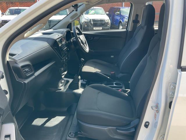 2021 Isuzu D-Max 1.9 Utility Double Cab 4X4 (YK71ZCO) Image 7