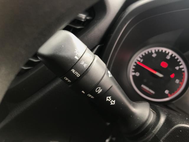 2021 Isuzu D-Max 1.9TD DOUBLE CAB 4X4 UTILITY 136PS EURO 6 (YK71ZFA) Image 33