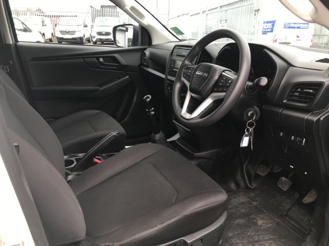 2021 Isuzu D-Max 1.9TD DOUBLE CAB 4X4 UTILITY 136PS EURO 6 (YK71ZFA) Image 17