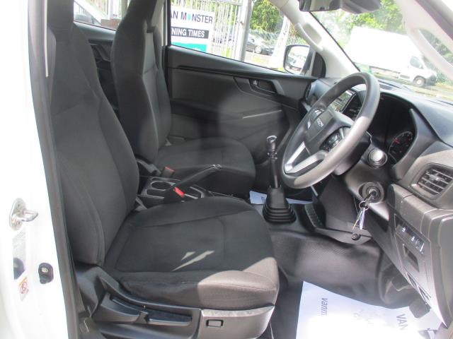 2022 Isuzu D-Max 1.9 Utility Double Cab 4X4 (YK72XZC) Image 12