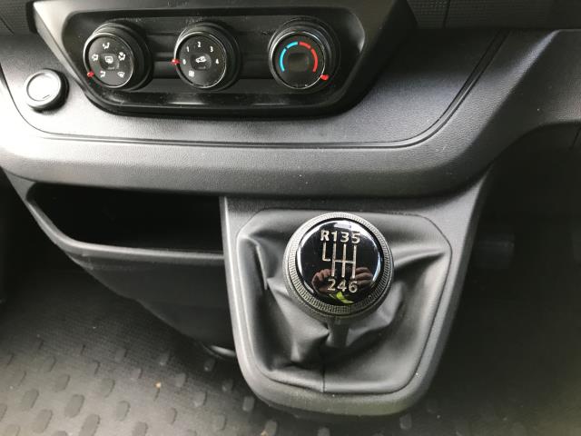 2022 Renault Trafic Sh30 Blue Dci 150 High Roof Business Van (YK72ZSX) Image 21