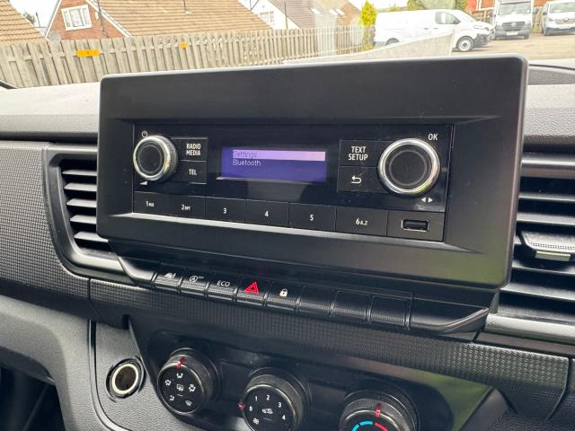 2022 Renault Trafic Sh30 Blue Dci 150 **High Roof Business Van (YK72ZTR) Image 29