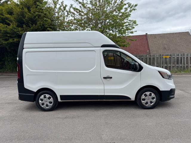 2022 Renault Trafic Sh30 Blue Dci 150 **High Roof Business Van (YK72ZTR) Image 10