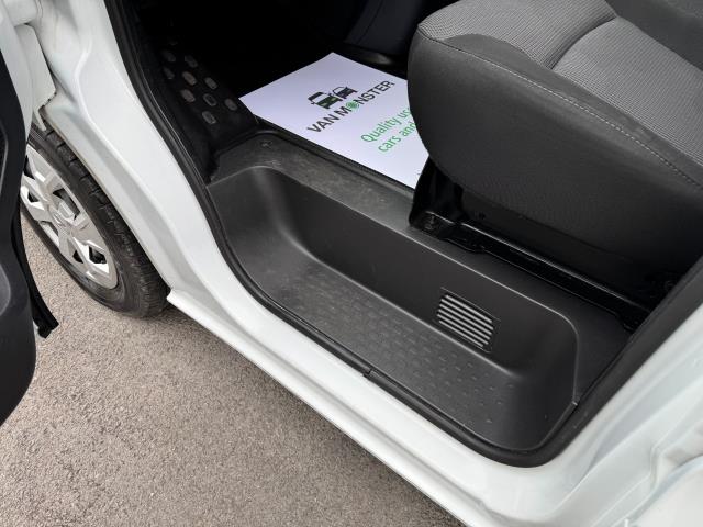 2022 Renault Trafic Sh30 Blue Dci 150 **High Roof Business Van (YK72ZTR) Image 38