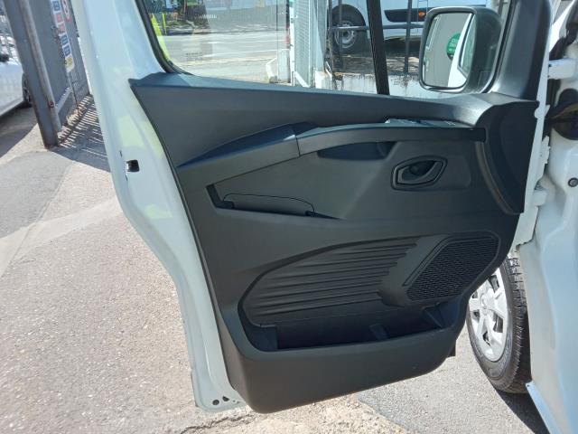 2022 Renault Trafic Sh30 Blue Dci 150 High Roof Business Van (YK72ZTW) Image 20