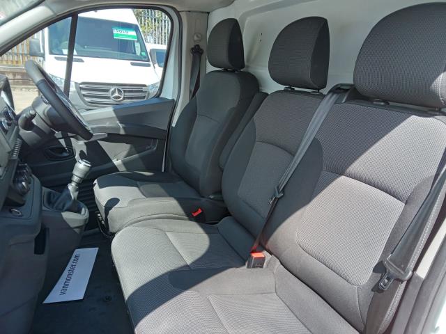 2022 Renault Trafic Sh30 Blue Dci 150 High Roof Business Van (YK72ZTW) Image 18