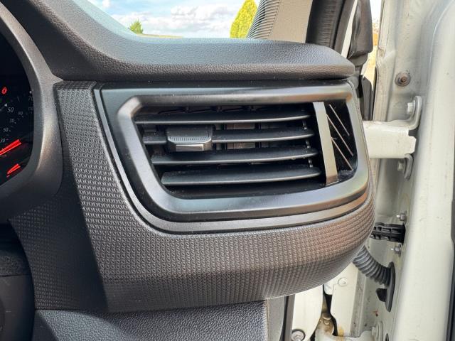 2022 Renault Trafic L1 H1 Sh30 Blue Dci 2.0 150 High Roof Business Van (YK72ZVB) Image 27