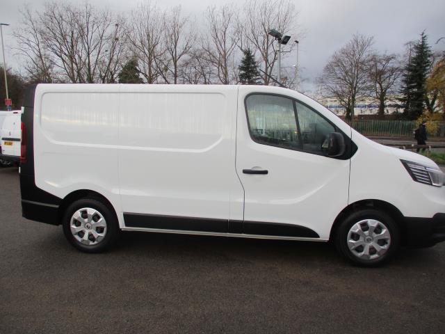 2022 Renault Trafic Sl30 Blue Dci 130 Business Van (YK72ZVH) Image 3