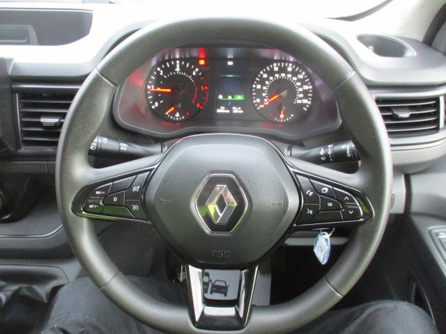 2022 Renault Trafic Sl30 Blue Dci 130 Business Van (YK72ZVH) Image 16