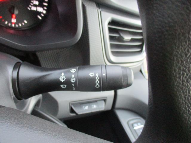 2022 Renault Trafic Sl30 Blue Dci 130 Business Van (YK72ZVH) Image 21