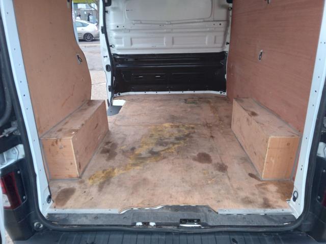 2022 Renault Trafic Sl30 Blue Dci 130 Business Van (YK72ZVM) Image 13