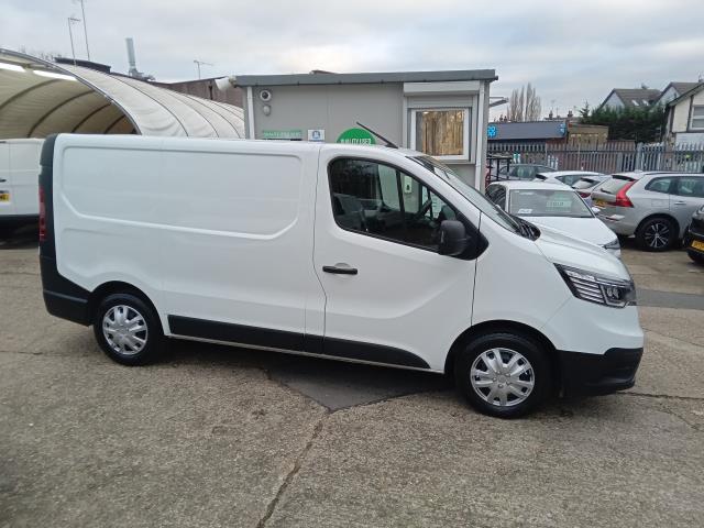 2022 Renault Trafic Sl30 Blue Dci 130 Business Van (YK72ZVM) Image 8