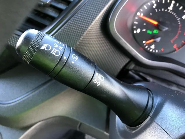 2022 Renault Trafic SL30 L1 H1 BLUE DCi 130PS BUSINESS  EURO 6 (YK72ZVS) Image 34