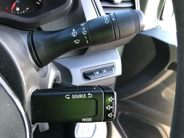 2022 Renault Trafic SL30 L1 H1 BLUE DCi 130PS BUSINESS  EURO 6 (YK72ZVS) Image 36