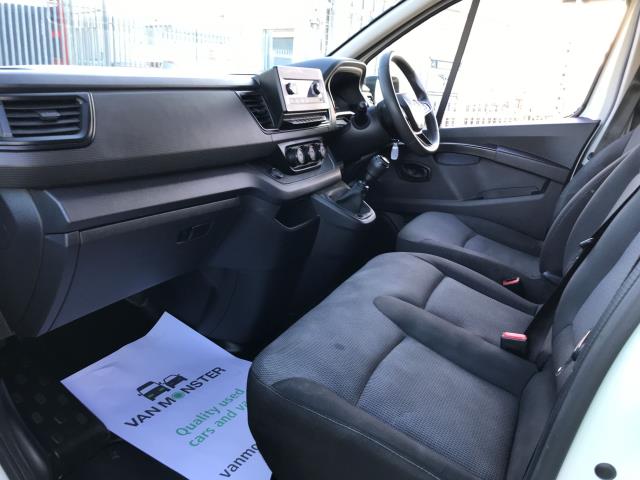 2022 Renault Trafic SL30 L1 H1 BLUE DCi 130PS BUSINESS  EURO 6 (YK72ZVS) Image 22