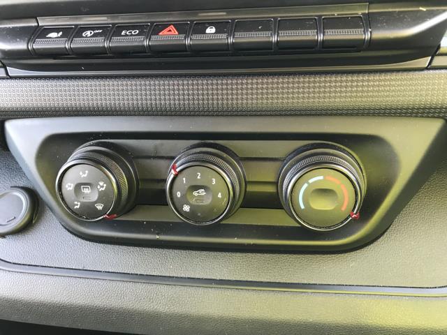 2022 Renault Trafic SL30 L1 H1 BLUE DCi 130PS BUSINESS  EURO 6 (YK72ZWJ) Image 30