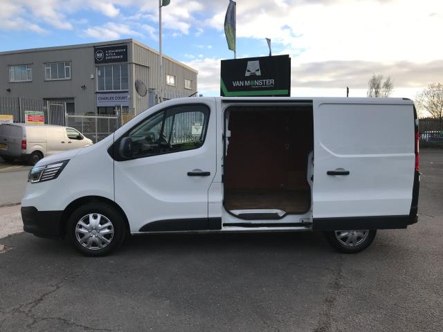2022 Renault Trafic SL30 L1 H1 BLUE DCi 130PS BUSINESS  EURO 6 (YK72ZXG) Image 12