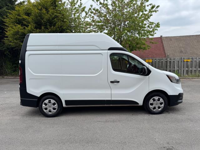 2022 Renault Trafic Sh30 Blue Dci 150 **High Roof Business Van (YK72ZXN) Image 10