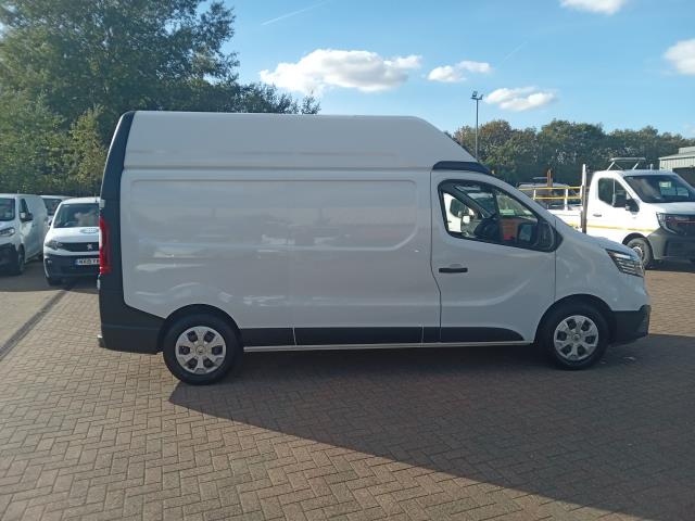 2022 Renault Trafic Lh30 Blue Dci 150 High Roof Business Van (YK72ZZC) Image 7