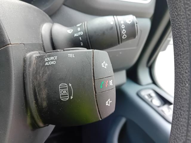 2021 Nissan Nv400 F35 SINGLE CAB 13FT DROPSIDE 150PS TEKNA EURO 6 AIR CON (YN71DLO) Image 37