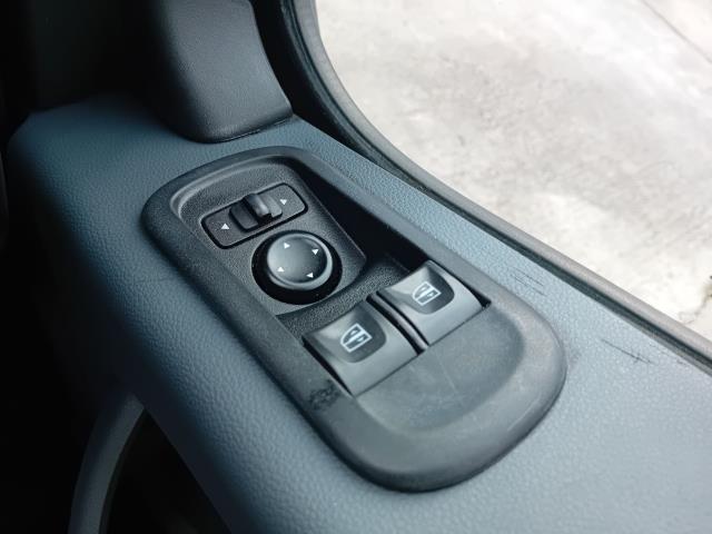 2021 Nissan Nv400 F35 SINGLE CAB 13FT DROPSIDE 150PS TEKNA EURO 6 AIR CON (YN71DLO) Image 38