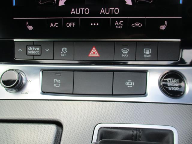 2021 Audi A6 40 Tfsi Sport 4Dr S Tronic [Tech Pack] (YP71UOT) Image 24